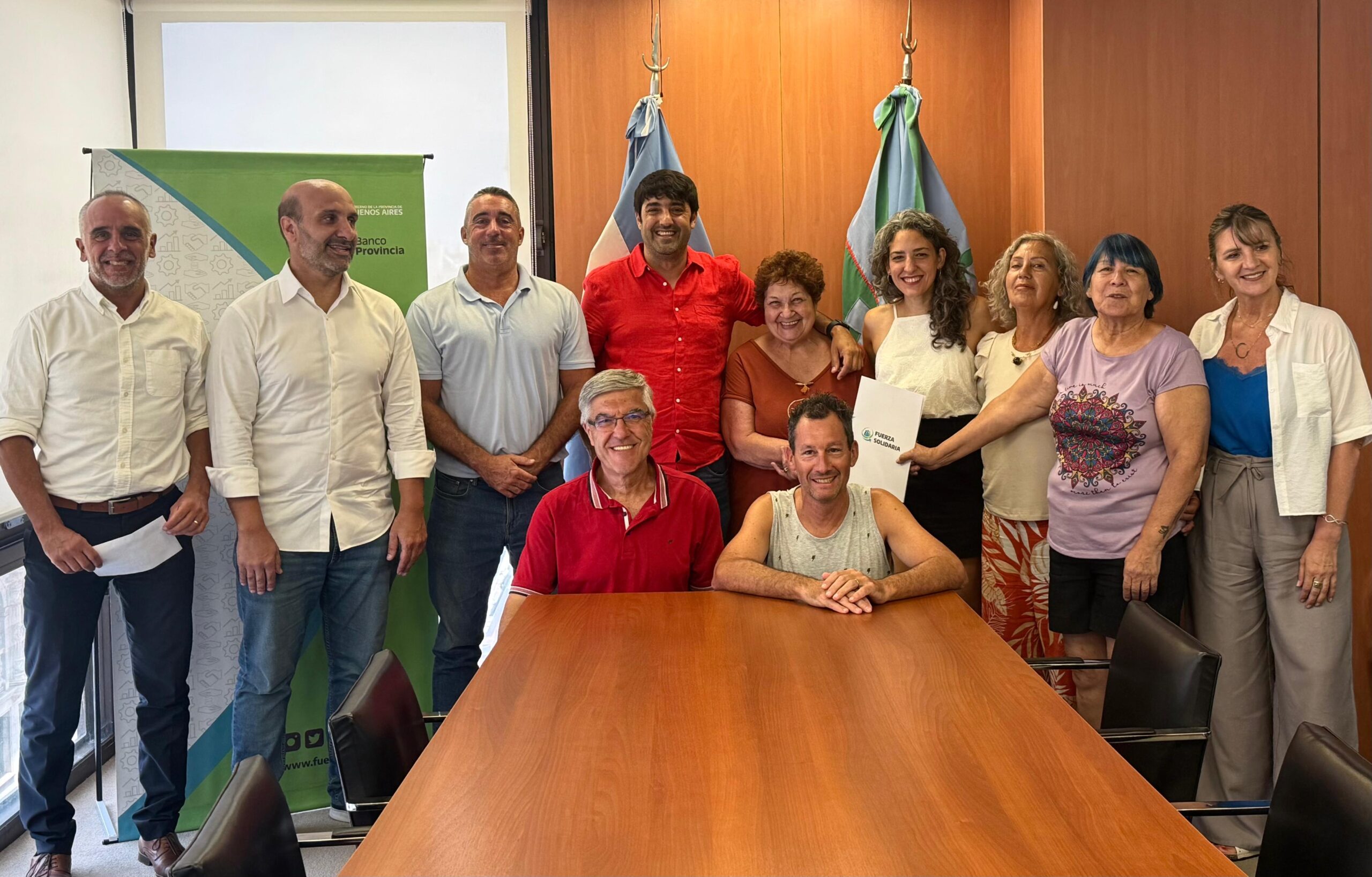 🤝 Acompañando a más asociaciones de la Provincia de Buenos Aires. Realizamos un nuevo desembolso de créditos por $107.000.000